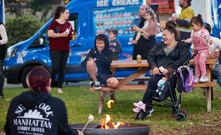 OMG! Fringe Festival entertains crowds in Kwinana