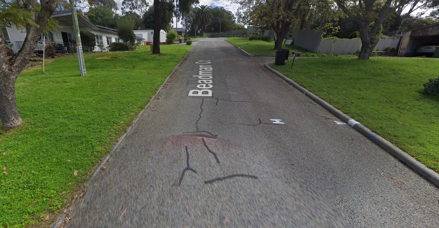 Beadman Court, Medina - Resurfacing, including kerb replacement